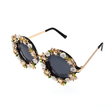 Yeni Barok Güneş Gözlüğü Kadın Marka Tasarımcı Güneş Gözlüğü Retro İçi Boş Metal Çiçek Oyma Moda Aksesuarları, Bayanlar Vintage Gölge