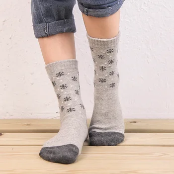 Kızlar İçin 5 Çift/Lot Yeni Moda Kış Çorap Kar Çiçek Tasarım Yün Çorap Kadın Kaşmir Nefes Çorap Noel Hediye